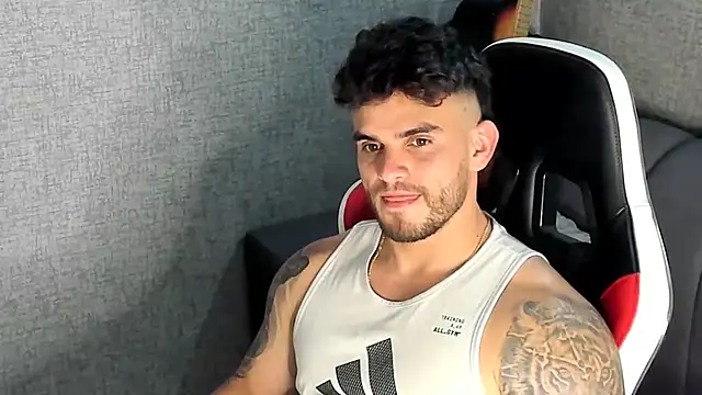 Ricardogo19 online show from October 2025 01:24:02 AM