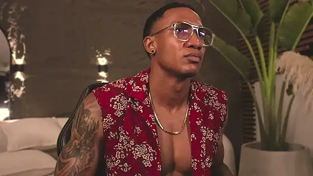 Logan Varela online show from February 2025 01:00:02 AM