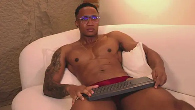 Logan Varela online show from March 2025 11:14:01 PM