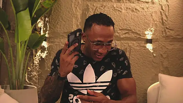 Logan Varela online show from March 2025 01:49:01 AM