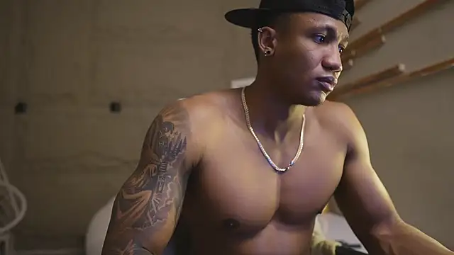 Logan Varela online show from February 2026 01:55:01 PM