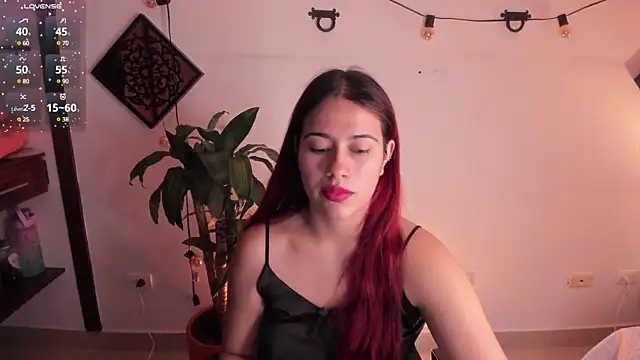 Snapshot of Agatha_Vixen chatting on February 2025 03:38:01 PM Agatha Vixen online show from February 2025 03:38:01 PM