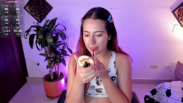 Snapshot of Agatha_Vixen chatting on March 2025 12:14:02 PM Agatha Vixen online show from March 2025 12:14:02 PM