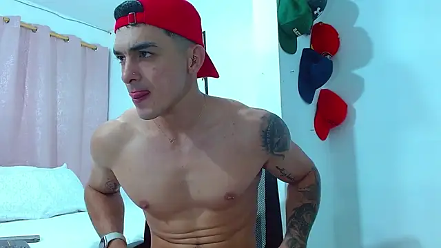 Snapshot of Big_ValentinHunk chatting on February 2025 07:27:02 PM Big ValentinHunk online show from February 2025 07:27:02 PM