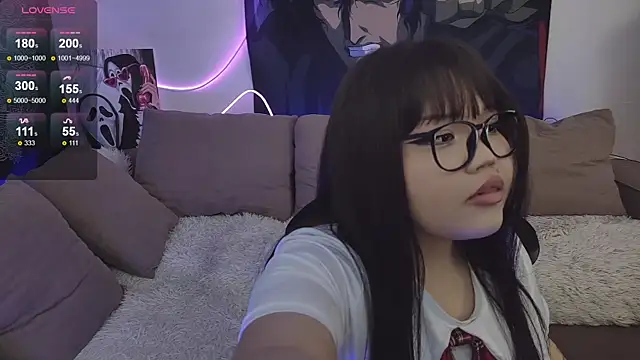 Snapshot of LeyaKan chatting on January 2025 10:40:01 PM LeyaKan online show from January 2025 10:40:01 PM