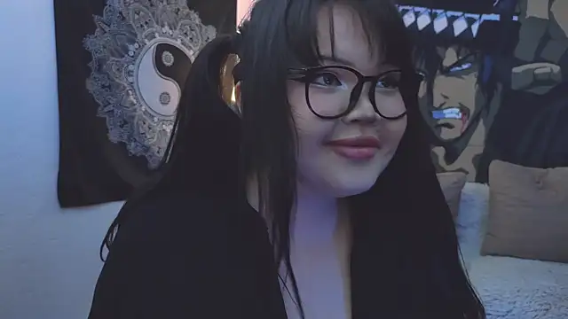 Snapshot of LeyaKan chatting on February 2025 09:07:02 PM LeyaKan online show from February 2025 09:07:02 PM