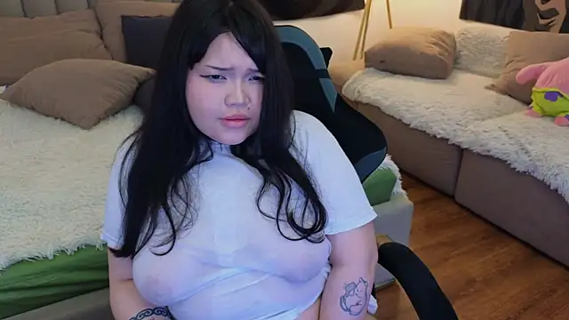 Snapshot of LeyaKan chatting on March 2025 11:27:01 PM LeyaKan online show from March 2025 11:27:01 PM