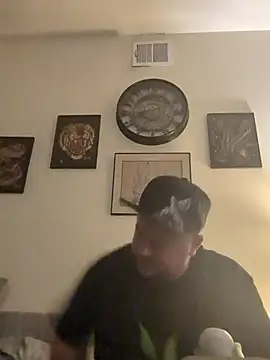 Snapshot of Tyrish361 chatting on April 2026 04:46:01 AM Tyrish361 online show from April 2026 04:46:01 AM