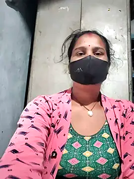 Snapshot of Hey_Ziya chatting on November 2025 10:20:01 PM Hey Ziya online show from November 2025 10:20:01 PM