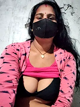 Snapshot of Hey_Ziya chatting on November 2025 11:07:02 PM Hey Ziya online show from November 2025 11:07:02 PM