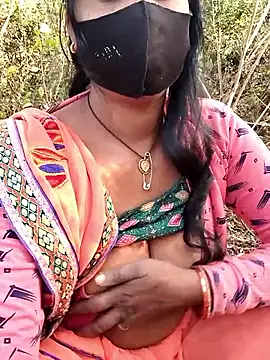 Snapshot of Hey_Ziya chatting on December 2025 11:08:01 AM Hey Ziya online show from December 2025 11:08:01 AM