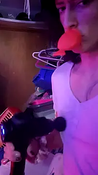 Snapshot of gurlnips chatting on October 2025 07:36:02 PM gurlnips online show from October 2025 07:36:02 PM