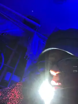 Snapshot of gurlnips chatting on November 2025 10:15:01 AM gurlnips online show from November 2025 10:15:01 AM