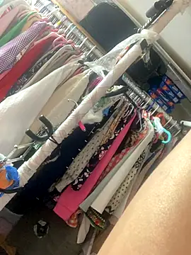 Snapshot of gurlnips chatting on November 2025 10:48:02 AM gurlnips online show from November 2025 10:48:02 AM