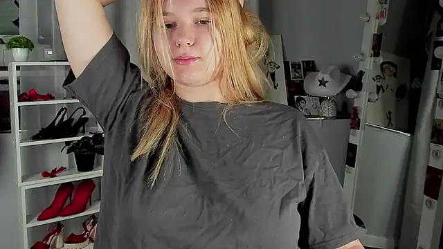 Rebecca Kelly online show from November 2025 02:09:01 AM