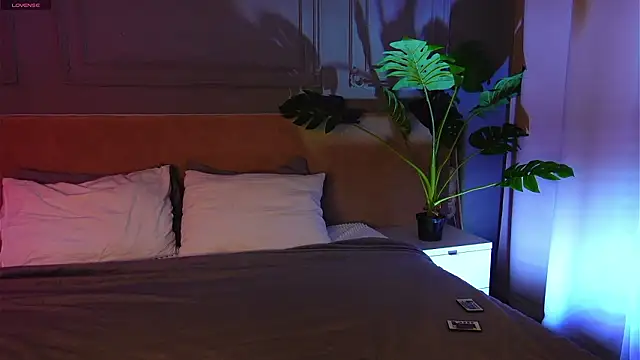 Snapshot of Liv_Fay chatting on February 2026 01:51:01 PM Liv Fay online show from February 2026 01:51:01 PM