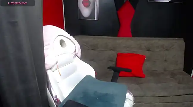 Snapshot of sailor_moon07 chatting on February 2025 02:50:01 AM sailor moon07 online show from February 2025 02:50:01 AM