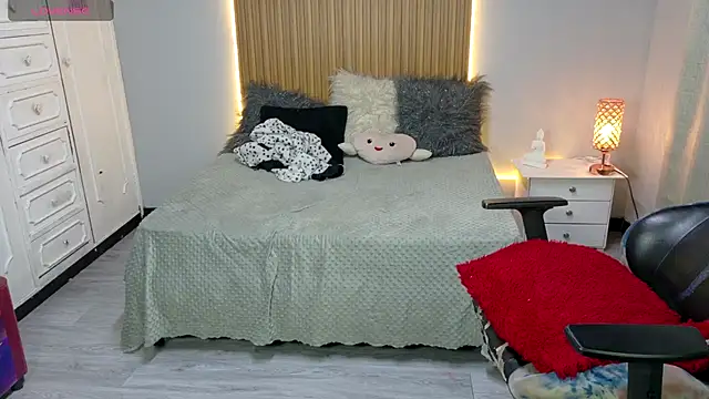 Snapshot of sailor_moon07 chatting on September 2025 05:07:01 AM sailor moon07 online show from September 2025 05:07:01 AM