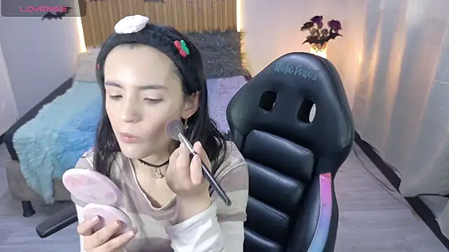 Snapshot of sailor_moon07 chatting on October 2025 12:50:01 PM sailor moon07 online show from October 2025 12:50:01 PM