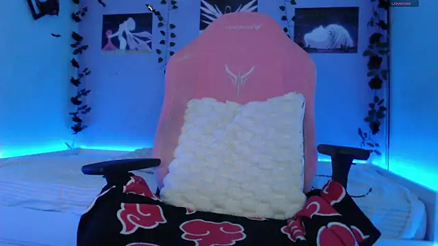 Snapshot of Scarlettsrorm chatting on February 2025 05:04:01 AM Scarlettsrorm online show from February 2025 05:04:01 AM