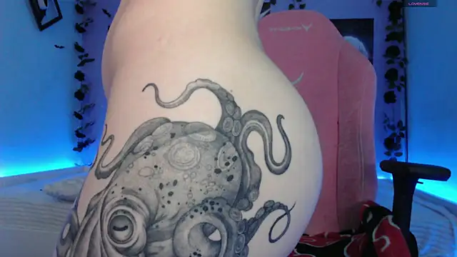 Snapshot of Scarlettsrorm chatting on February 2025 05:12:02 AM Scarlettsrorm online show from February 2025 05:12:02 AM