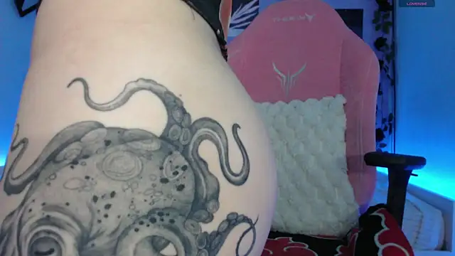 Snapshot of Scarlettsrorm chatting on March 2025 05:11:02 AM Scarlettsrorm online show from March 2025 05:11:02 AM