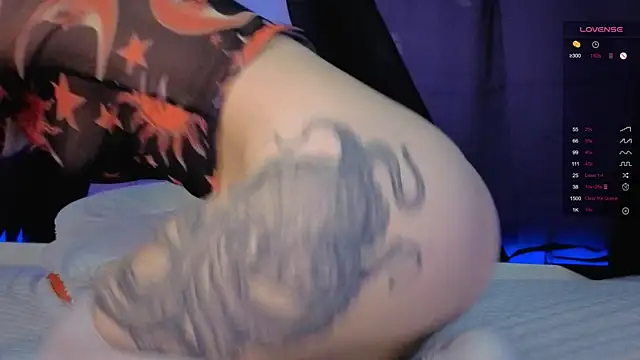 Snapshot of Scarlettsrorm chatting on December 2025 05:13:01 AM Scarlettsrorm online show from December 2025 05:13:01 AM