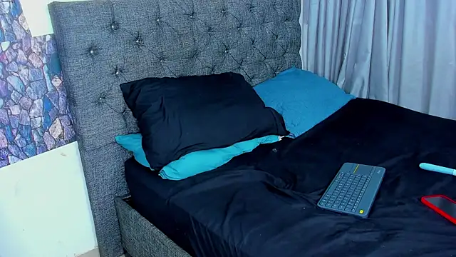 Snapshot of dominic_smith_ chatting on January 2025 02:37:02 AM dominic smith online show from January 2025 02:37:02 AM