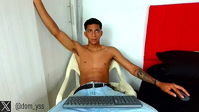 Snapshot of dominic_smith_ chatting on March 2025 11:31:02 PM dominic smith online show from March 2025 11:31:02 PM