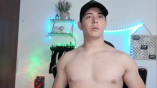 Alan hadid1 online show from February 2025 12:41:02 AM