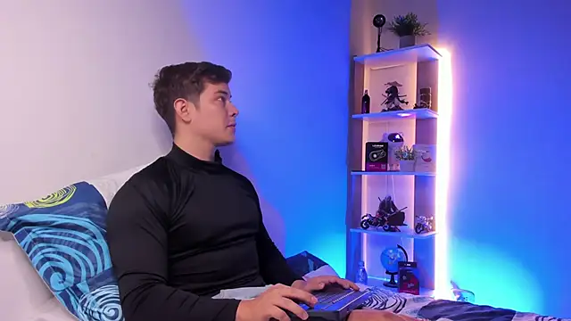 Alan hadid1 online show from November 2025 12:20:02 AM