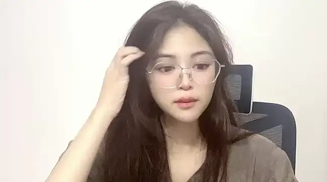 Snapshot of ---MIA--- chatting on December 2024 07:27:01 AM ---MIA--- online show from December 2024 07:27:01 AM