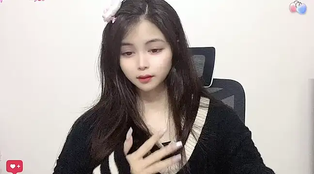 Snapshot of ---MIA--- chatting on February 2025 12:55:02 PM ---MIA--- online show from February 2025 12:55:02 PM