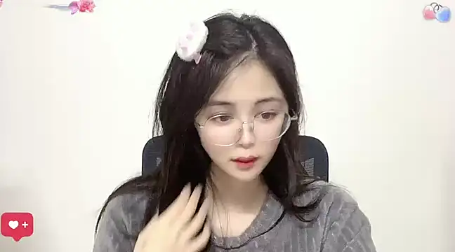 Snapshot of ---MIA--- chatting on February 2025 12:47:02 PM ---MIA--- online show from February 2025 12:47:02 PM