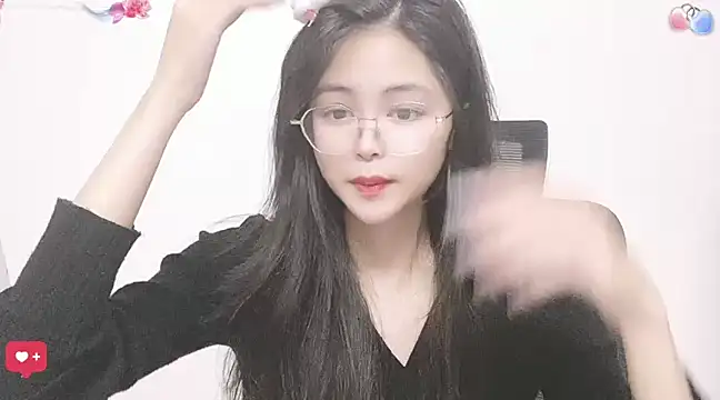 Snapshot of ---MIA--- chatting on March 2025 04:00:02 PM ---MIA--- online show from March 2025 04:00:02 PM