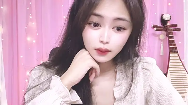 Snapshot of ---MIA--- chatting on October 2025 02:07:02 PM ---MIA--- online show from October 2025 02:07:02 PM