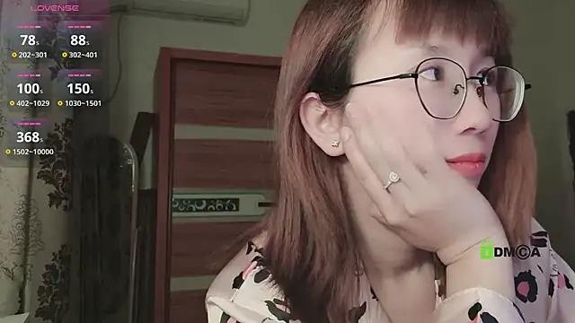 Lili 666 online show from March 2025 06:00:01 PM