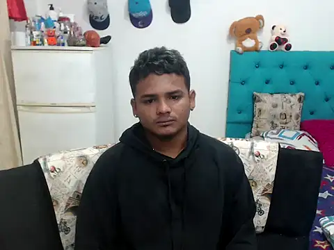 Snapshot of Boycuriousxxx chatting on February 2025 12:37:01 PM Boycuriousxxx online show from February 2025 12:37:01 PM