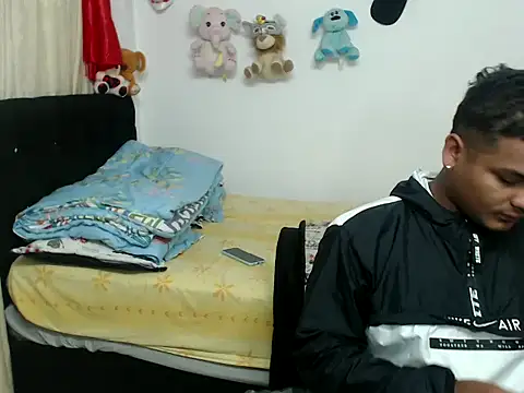 Snapshot of Boycuriousxxx chatting on March 2025 10:46:02 AM Boycuriousxxx online show from March 2025 10:46:02 AM