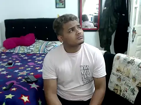 Snapshot of Boycuriousxxx chatting on September 2025 11:58:01 AM Boycuriousxxx online show from September 2025 11:58:01 AM