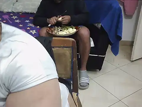 Snapshot of Boycuriousxxx chatting on November 2025 12:21:01 AM Boycuriousxxx online show from November 2025 12:21:01 AM