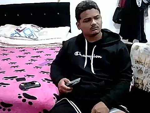 Snapshot of Boycuriousxxx chatting on December 2025 11:26:02 AM Boycuriousxxx online show from December 2025 11:26:02 AM