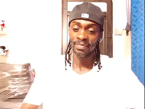 Snapshot of phillip-hot chatting on January 2025 08:28:02 PM phillip-hot online show from January 2025 08:28:02 PM