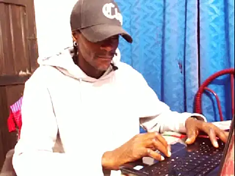 Snapshot of phillip-hot chatting on January 2025 01:50:01 AM phillip-hot online show from January 2025 01:50:01 AM