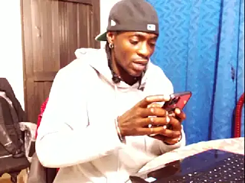 Snapshot of phillip-hot chatting on January 2025 05:26:02 AM phillip-hot online show from January 2025 05:26:02 AM