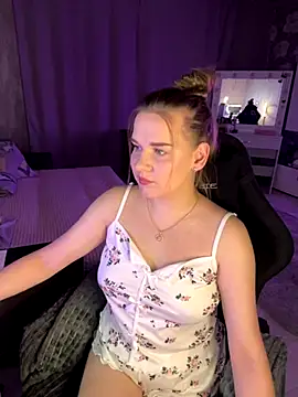 Snapshot of Lexi_noah chatting on September 2025 09:40:02 PM Lexi noah online show from September 2025 09:40:02 PM