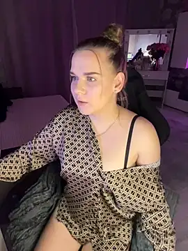 Snapshot of Lexi_noah chatting on October 2025 09:03:02 PM Lexi noah online show from October 2025 09:03:02 PM