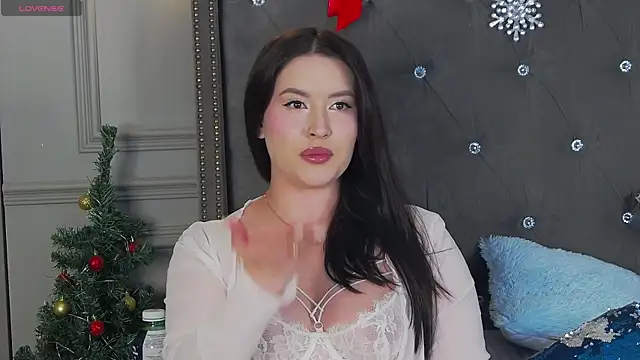 TrishaWinslet online show from January 2025 03:22:02 PM