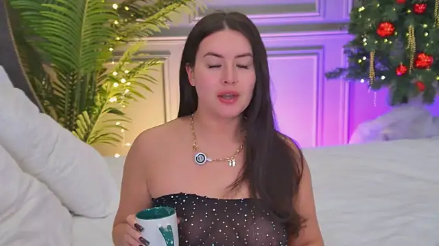 TrishaWinslet online show from December 2025 04:17:01 AM