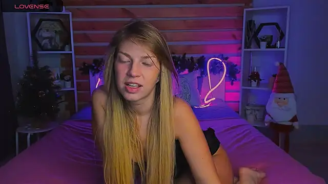 Jeanne Williams online show from December 2024 03:33:02 AM